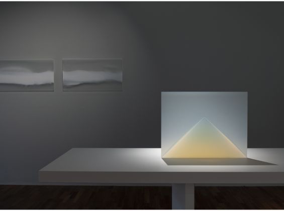 JamFactory ICON Jessica Loughlin: of light, installation at JamFactory Adelaide, 2022, photographer: Rachel Harris 